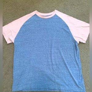 Stylish men’s short sleeve T-shirt